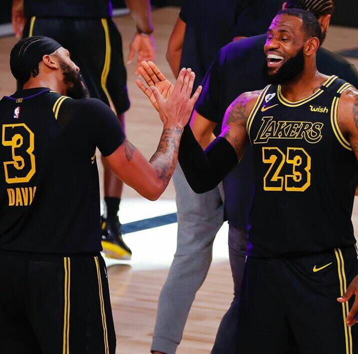 Menanti Los Angeles Lakers Menjadi Juara NBA Lagi !!
