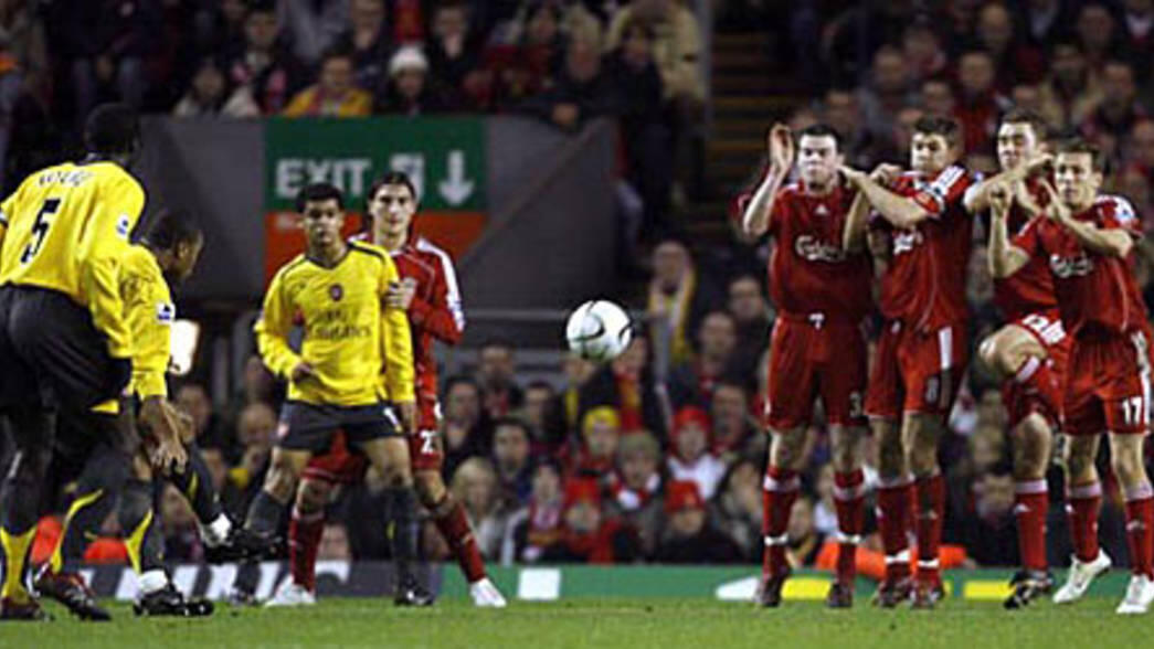 PREDIKSI LIVERPOOL VS. ARSENAL