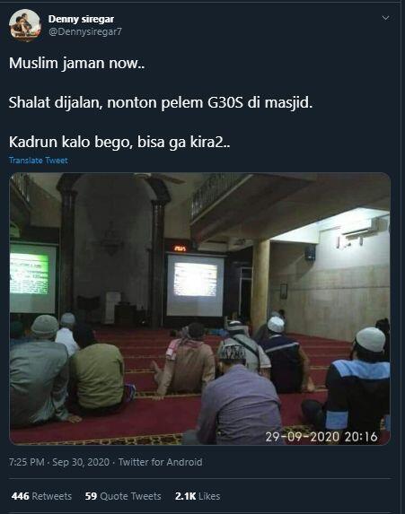 Denny Siregar: Salat di Jalan, Nonton Film G30S di Masjid, Kadrun....