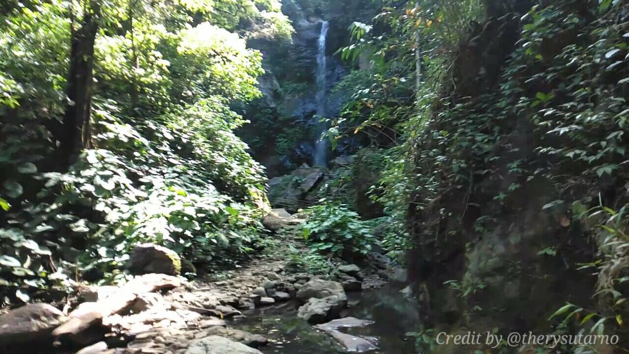 Keindahan Tersembunyi Hidden Waterfall - Air Terjun Way Kalam Lampung Selatan