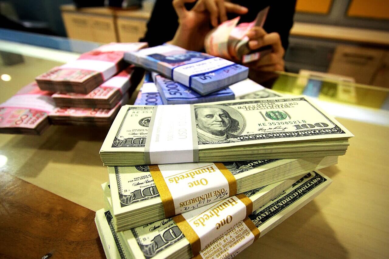Malang Tak Boleh Ditolak, Mujur Tak Boleh Diraih: Rupiah Sudah Remuk Luar Dalam!