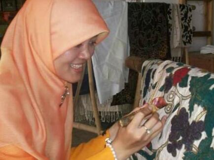 Hari Batik Nasional, Berikan Ucapan Kepada Sahabat, Saudara dan Orang-orang Tercinta
