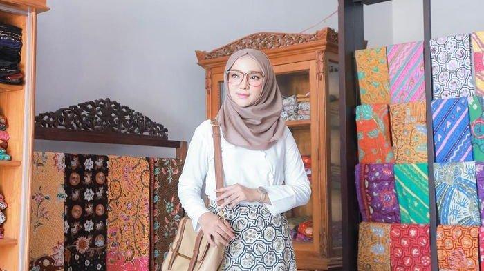 Hari Batik Nasional, Berikan Ucapan Kepada Sahabat, Saudara dan Orang-orang Tercinta