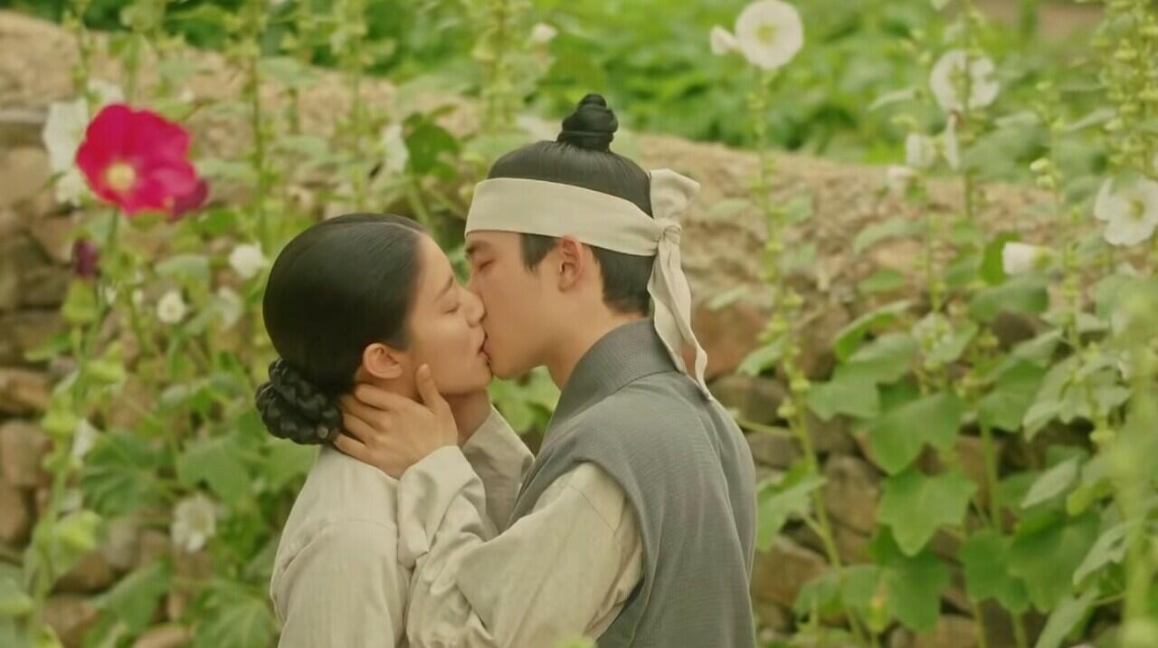 Review ‘100 Days My Prince’ Drama Historical Romantic yang Ringan untuk Ditonton