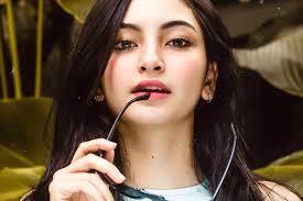 Artis Wanita FTV Yang Cantik Versi Gue.