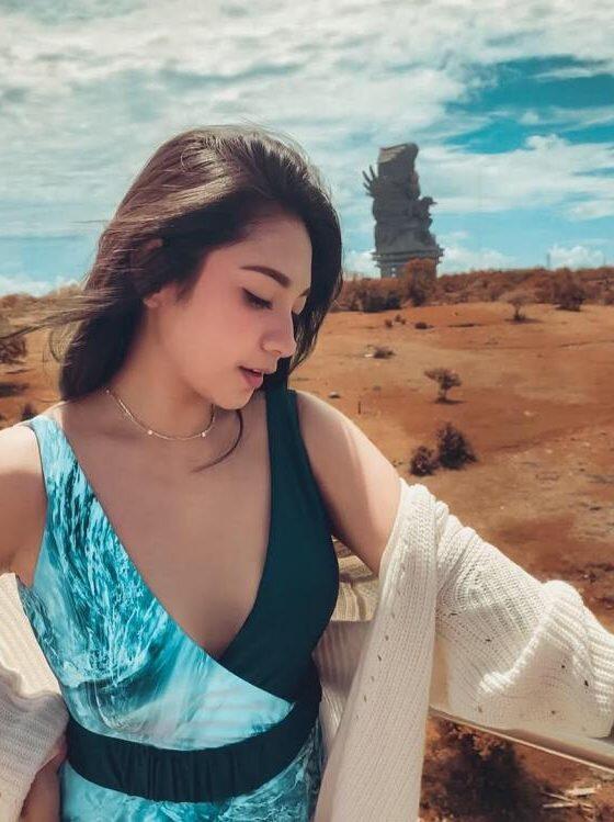 Artis Wanita FTV Yang Cantik Versi Gue.