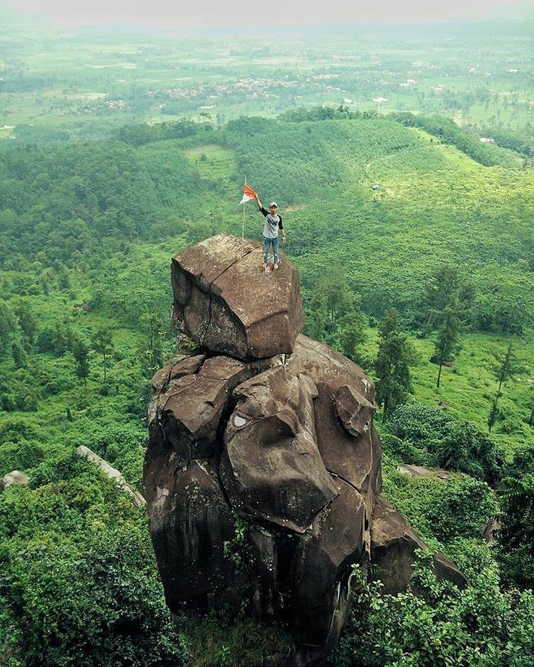&#91;Coc Reg. Tegal&#93; Bukit Batu Agung! Indahnya Tumpukan Batu Di Tegal!