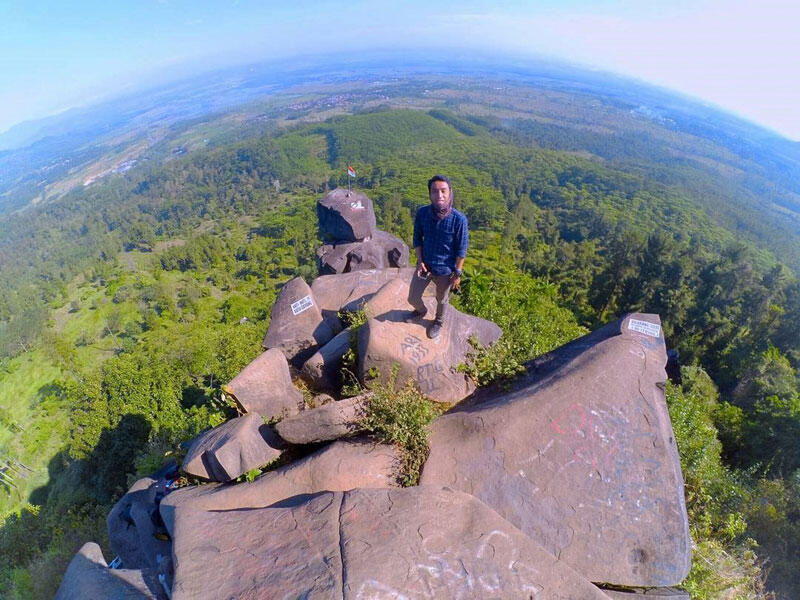 &#91;Coc Reg. Tegal&#93; Bukit Batu Agung! Indahnya Tumpukan Batu Di Tegal!