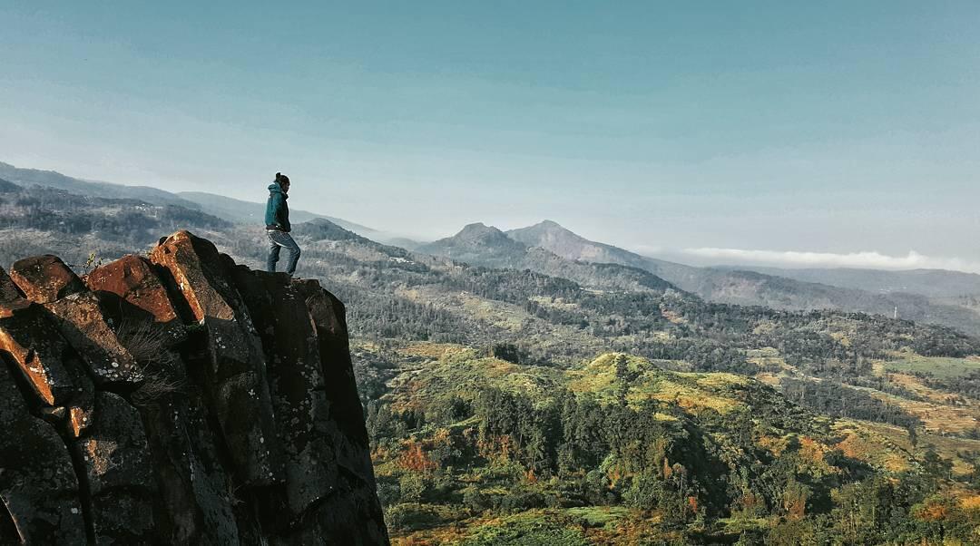&#91;Coc Reg. Tegal&#93; Bukit Batu Agung! Indahnya Tumpukan Batu Di Tegal!