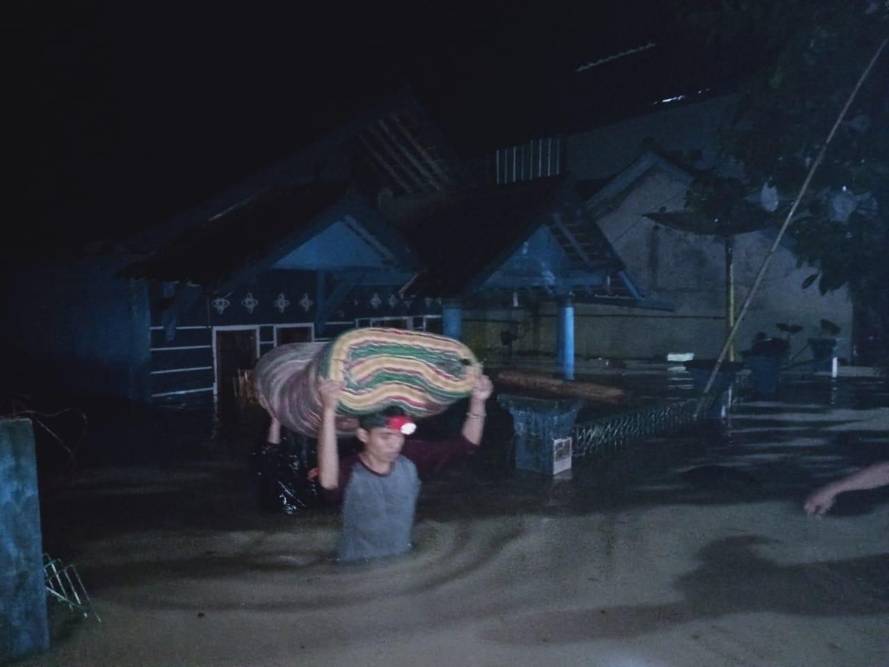 Cianjur Selatan Berduka: Kecamatan Agrabinta dan Leles Diterjang Banjir Plus Longsor