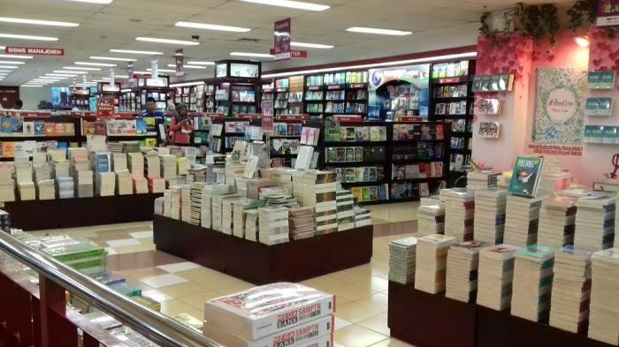 5 Alasan Orang Indonesia Malas Membaca dan Minim Literasi, Miris Gan
