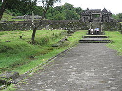 &#91;Coc Reg. Klaten&#93;Ratu Boko, Salah Satu Situs Bersejarah Klaten yang Tak Terkenal