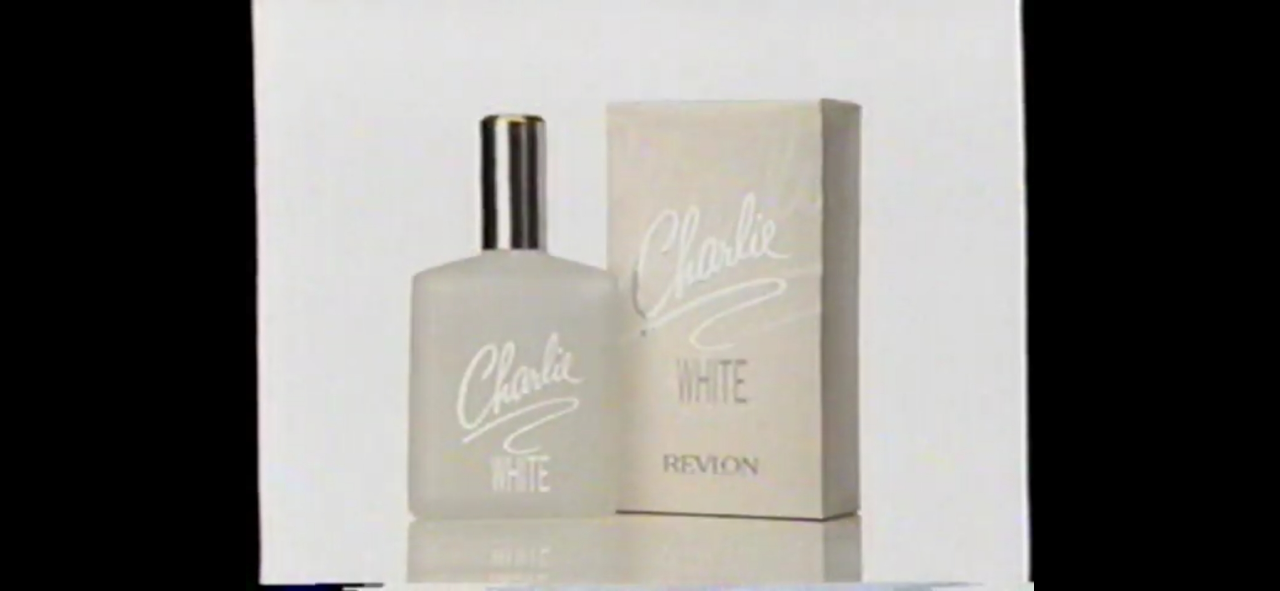 inilah kemasan charlie white revlon yang sudah discontinue !!