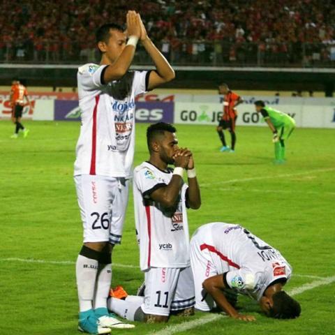 3 Foto Sederhana Ini Bisa Membuat Hati Agan Tersentuh