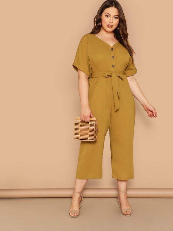 5 MODEL ATASAN YANG COCOK UNTUK TUBUH BERISI. Terlihat Lebih Kurus!