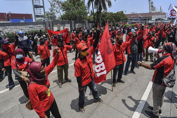Demo Buruh Dilarang tapi Pilkada Jalan Terus, Ini Kata Kontras