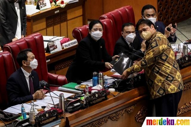 Goyang di Tiktok, Wanita Ini Sindir Pendemo UU Ciptakerja, Ada yang Mau Kenalan?