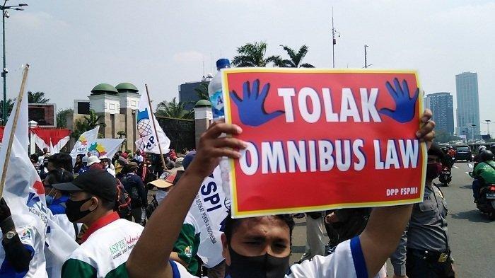 UU Cipta Kerja Banyak Ditolak, Picu Aksi Demo & Mogok Kerja, BisakahDibatalkan? Ini..