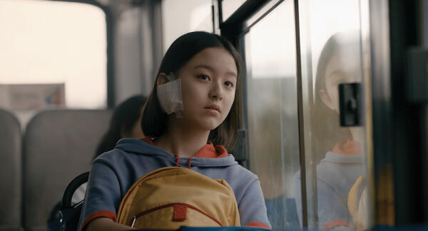 Menimati Kehidupan Remaja di Korea Lewat The House of Hummingbird