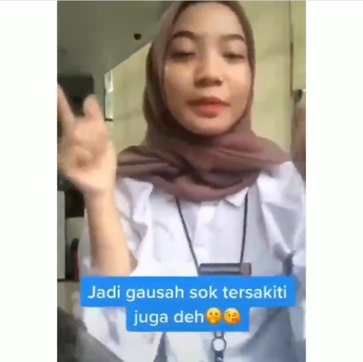 Sindir Para Pendemo UU Cipta Kerja, Seorang Perempuan Ramai Dihujat Netijen! 