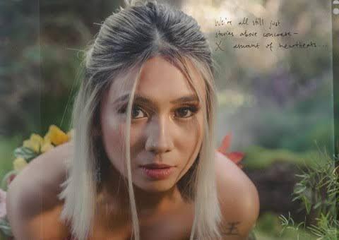 5 Lagu NIKI Zefanya yang Rekomended Untuk Didengarkan Waktu #DiRumahAja!