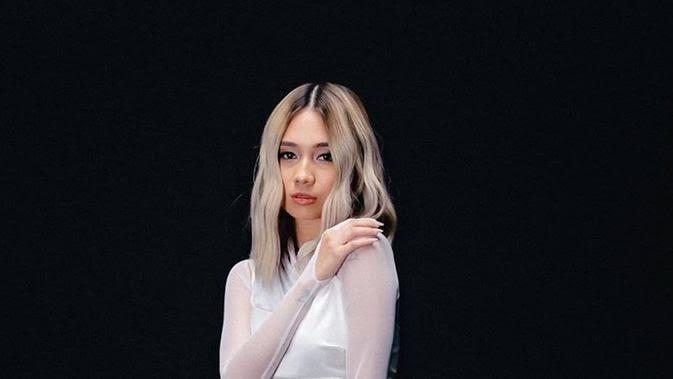 NIKI Zefanya R&amp;B Princess, Gadis Cantik Berprestasi Kelahiran Indonesia!