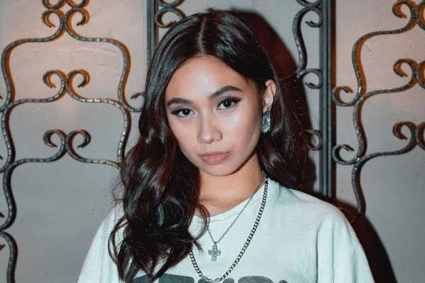 NIKI Zefanya R&B Princess, Gadis Cantik Berprestasi Kelahiran Indonesia!