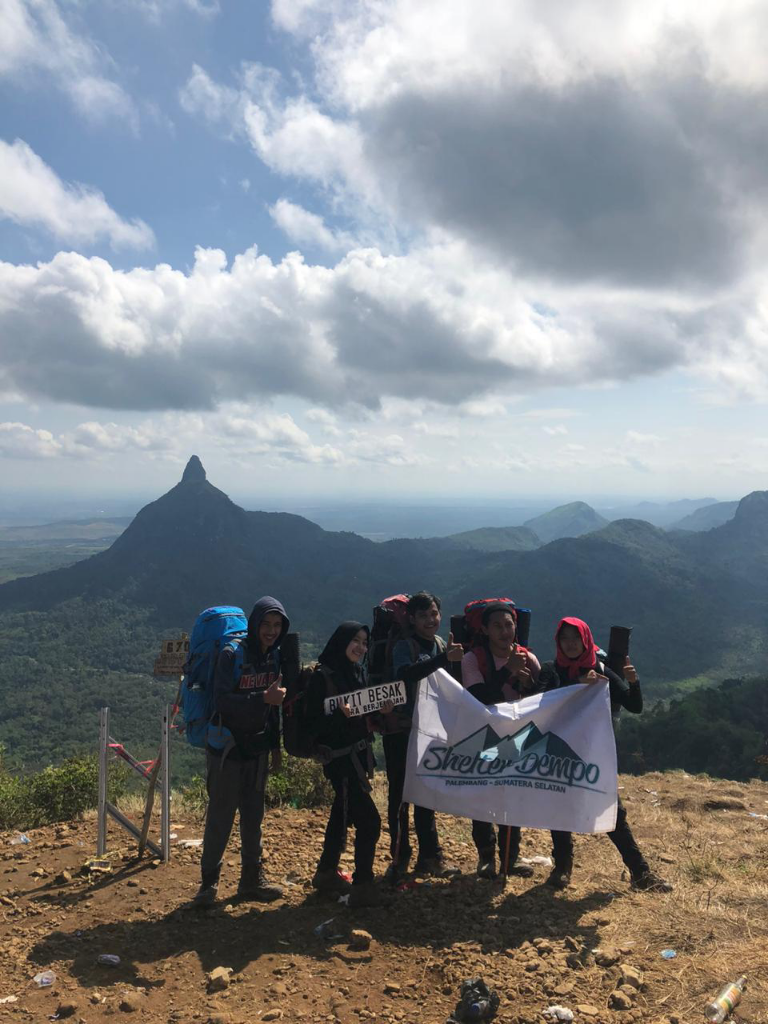 Bukit Besak Lahat 640 Mdpl