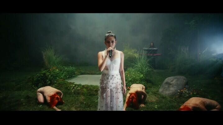 Niki Moonchild Experience, Konser Musikal Teatrikal Yang KECE PARAH!