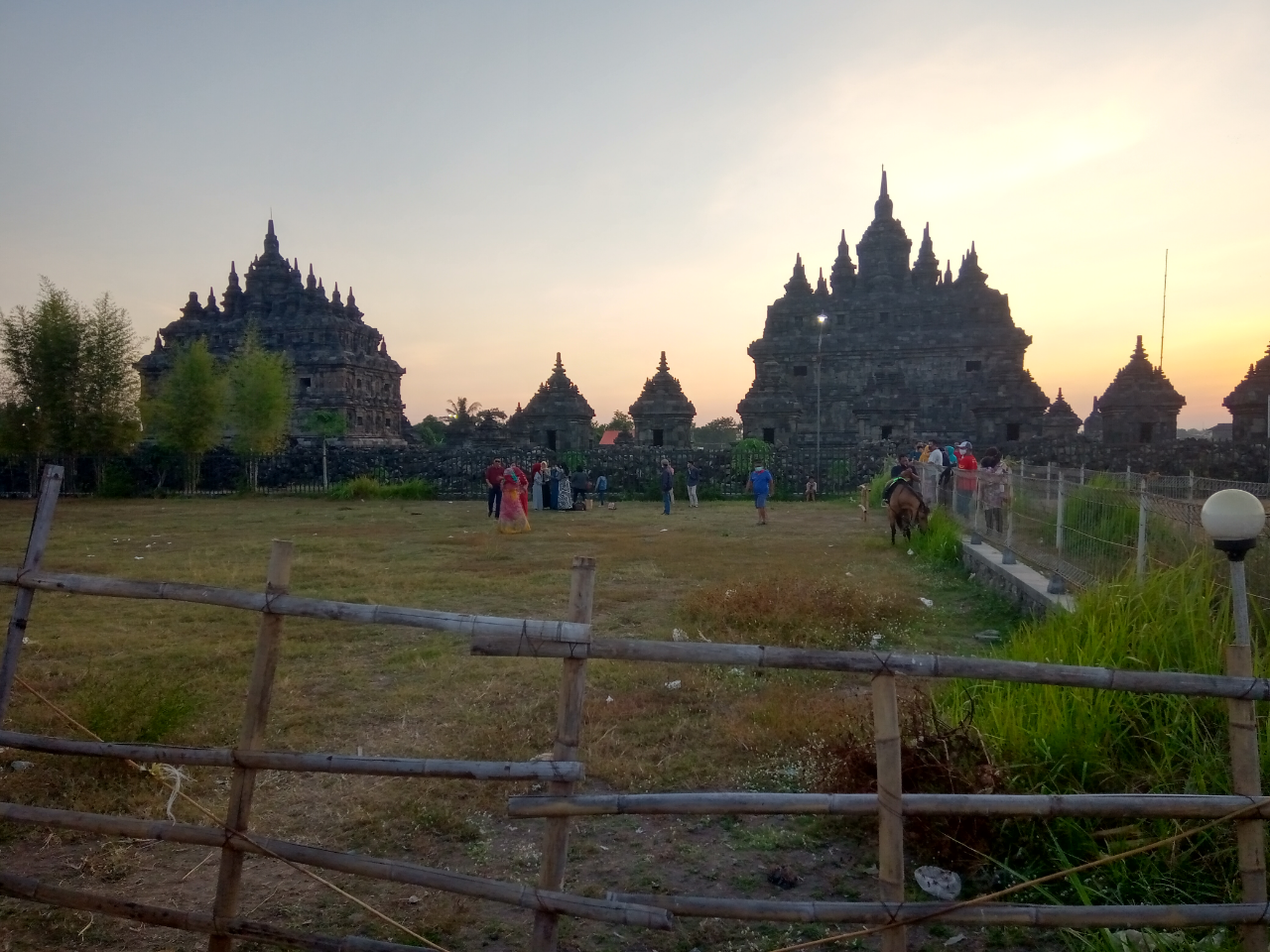 &#91;COC Reg. Klaten&#93; Indahnya Plaosan, Candi Kembar Bukti Cinta Sejati Dan Toleransi