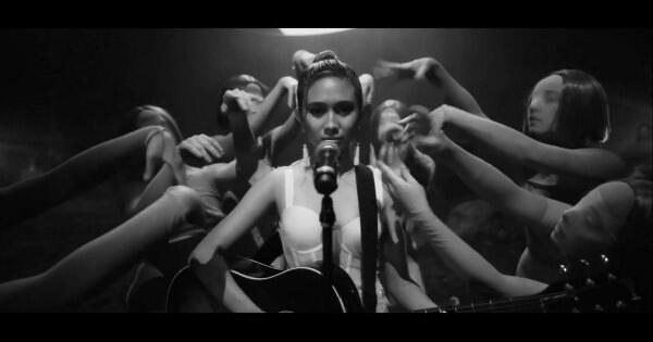 &#91;FR NIKI&#93; Moonchild Experience Live in Concert, From Malu-malu to Lehuga