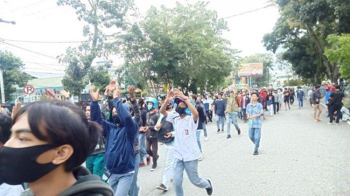 PERIKSA Ponsel Penyusup DemoTolak UU CiptaKerja, Pangdam Jaya Syok Isinya, Terkuak ..