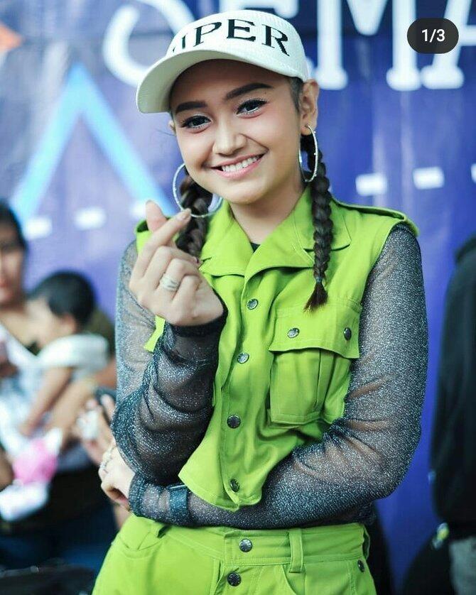&#91;COC Reg.Mojokerto&#93; Penyanyi Ini Digadang Ketenaran Melebihi Via Vallen, Yuk Kenalan!