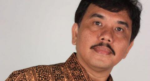 Sosok Radikal Syahganda Pernah Komisaris Era SBY, Anggota KAMI & Heboh @Triomacan2000