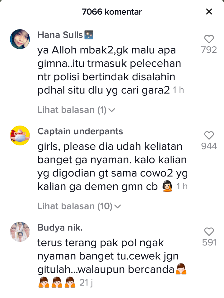 Mahasiswi Ajak Kenalan Polisi Ganteng Saat Demo, Netijen : Dasar Gak Tau Malu!