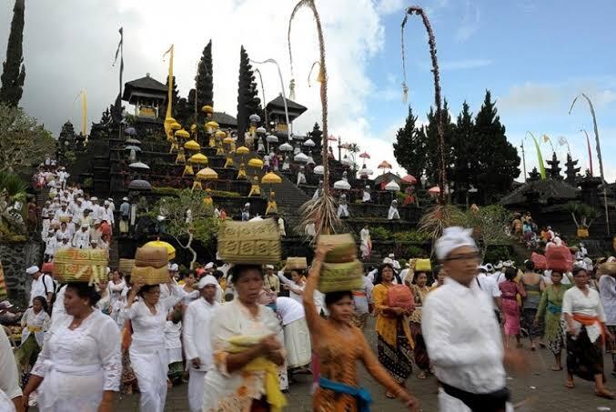 &#91;COC Reg. Bali&#93; Bali, 3 Bulan (Pernah) Bersamamu, Kini I Miss You