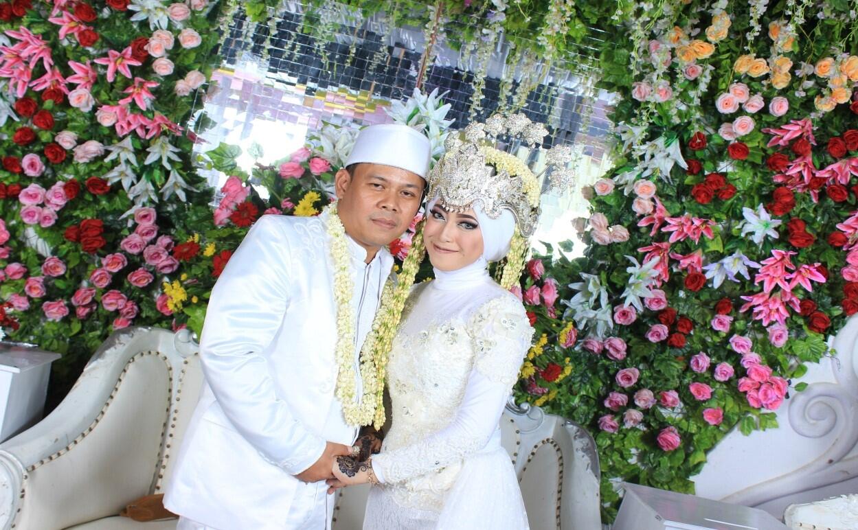 Sejatinya Cinta Memberi Yang Terbaik, Bukan Mencari Yang Terbaik!
