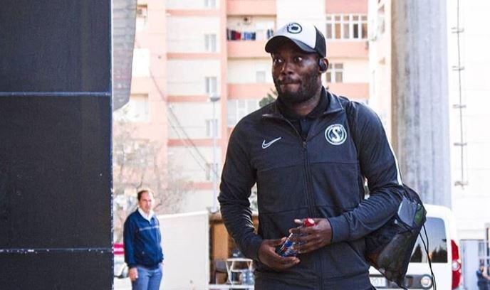 Michael Essien Bawa-bawa Nama Persib Bandung di Klub Barunya