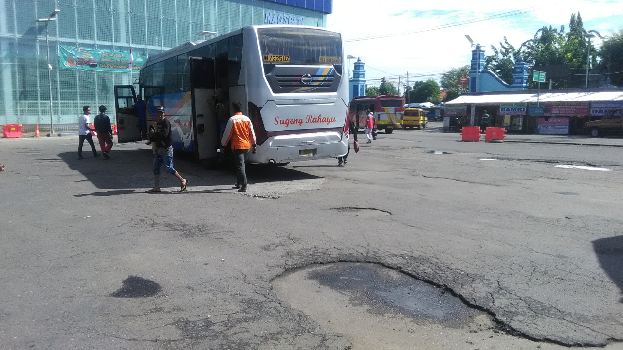 Mengenal Tiga Tipe Terminal Bus yang Ada di Indonesia