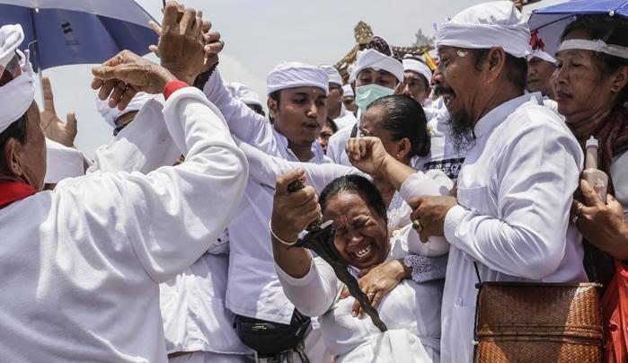 &#91;COC Reg. Bali&#93; 8 Keunikan yang Menjadi Ciri Khas Tradisi dan Budaya Pulau Bali