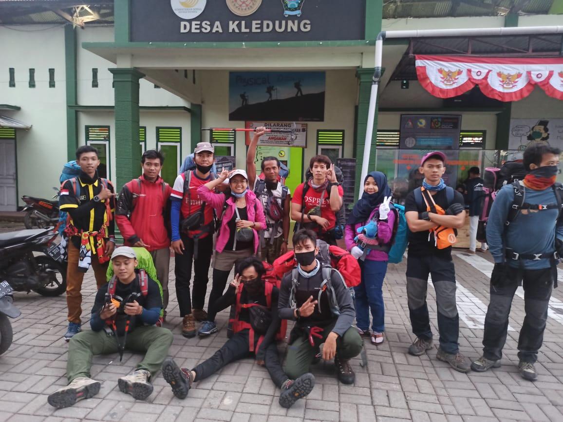 Cerah Nya Sindoro 3153 Mdpl π