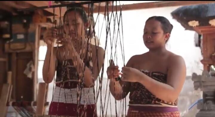 &#91;Coc Reg.Bali&#93;Kain Tenun Termahal di Indonesia, Ya Kain Gringsing Penolak Bala 