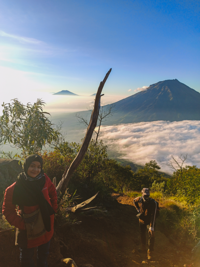 Cerah Nya Sindoro 3153 Mdpl π