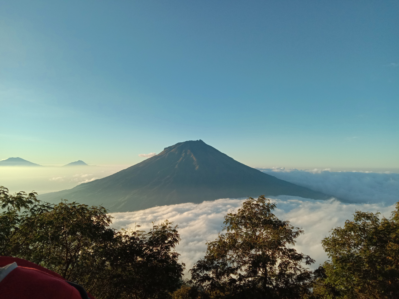 Cerah Nya Sindoro 3153 Mdpl π