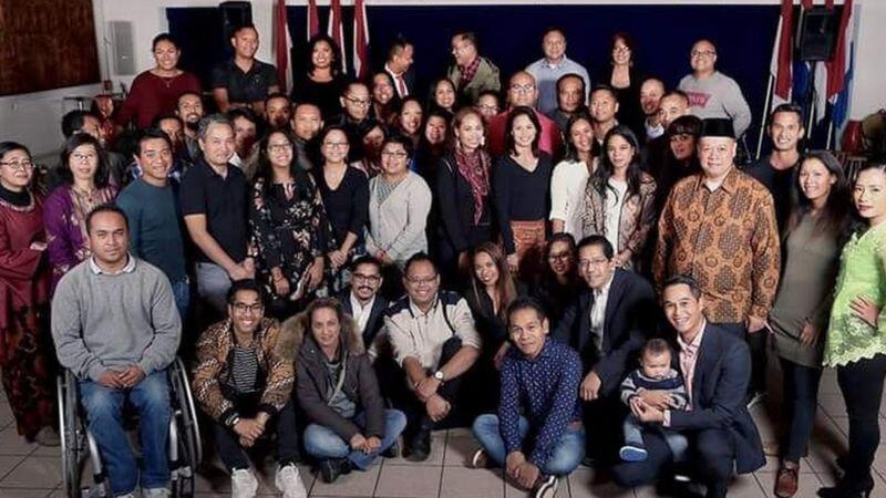 Setelah 40 tahun terpisah, anak Indonesia yang diadopsi warga Belanda bertemu ibu ..