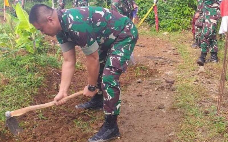 Kenapa TNI Lebih Disuka Masyarakat? TNI Masuk Desa Jawabannya