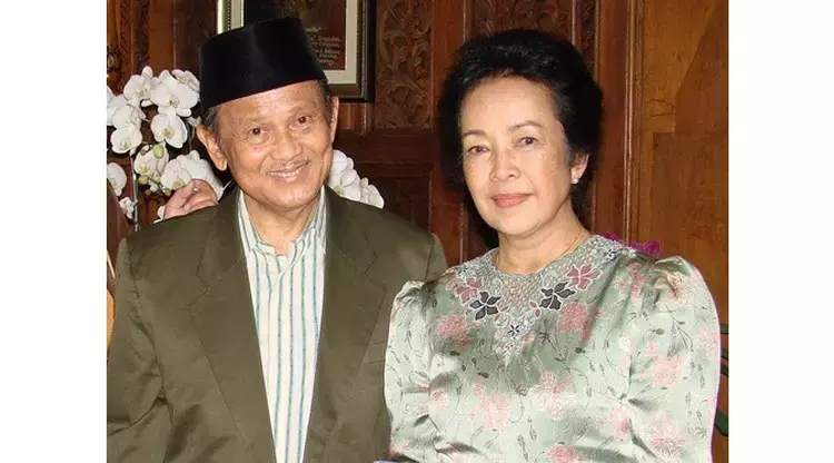 Siapa Saja Pasangan Harmonis yang Telah Lewati Umur Pernikahan “Mutiara”?
