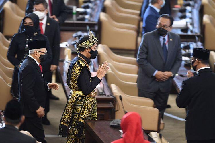 Survei Litbang Kompas Setahun Jokowi-Ma'ruf: 52,5 Persen TAK PUAS, 45,2 Persen Puas