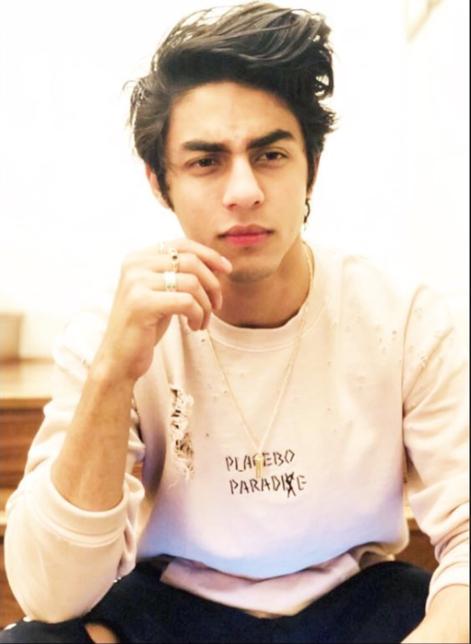 Ganteng Abis! Inilah 5 Pesona Putra Selebriti Bollywood!