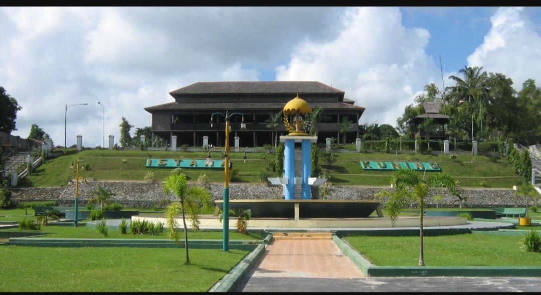 &#91;Coc Reg. KalTeng&#93; Istana Kuning Wisata Sejarah yang Indah di Kalimantan Tengah

